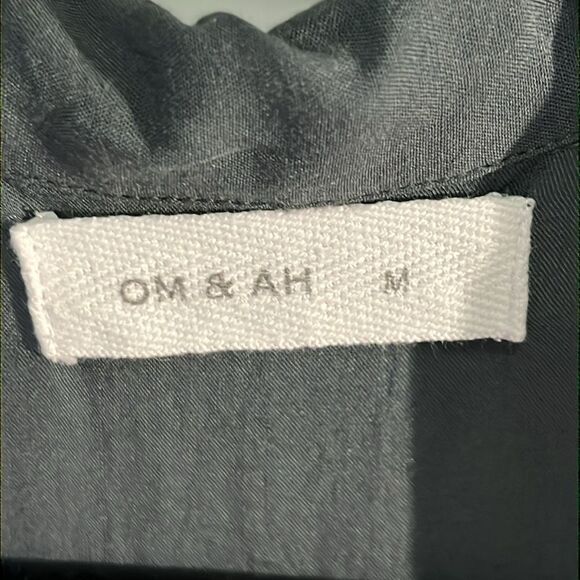 OM & AH London Button Down Top Size M - Picture 5 of 6